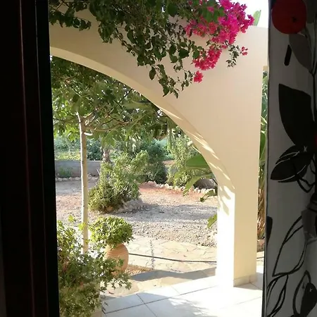 Marianti House 4 Гостевой дом *
