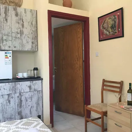 Πανσιόν Marianti House 4